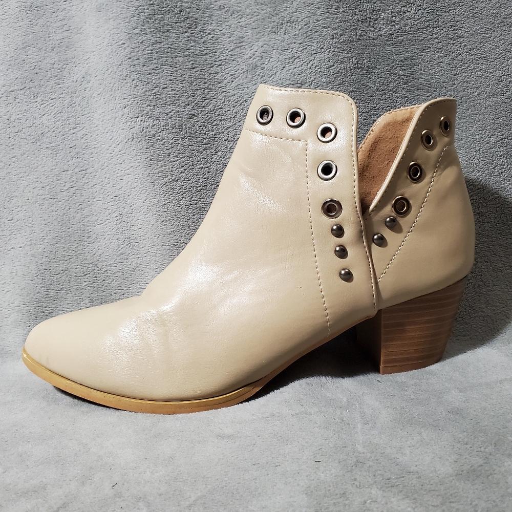 Charles Albert Studded Vegan Booties Tan Size 8